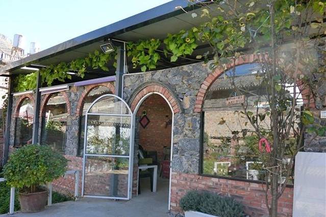 百岁坊锅里花园餐厅