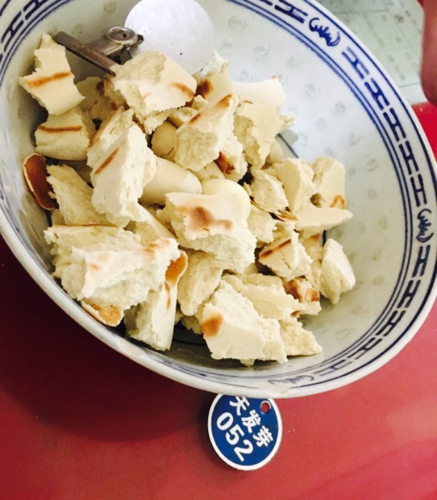 天发芽何记葫芦头泡馍(报恩寺街店)