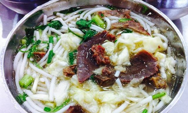 花溪飞碗牛肉粉(花阔路店)