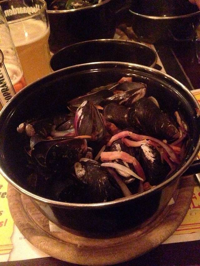 Les Moules