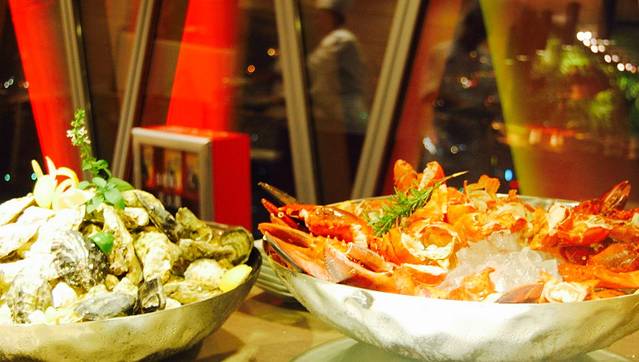 广州塔璇玑地中海自助旋转餐厅