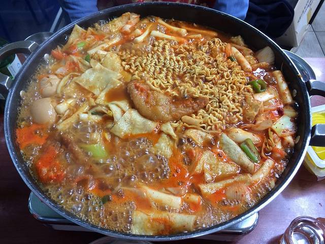 马福林奶奶炒年糕店