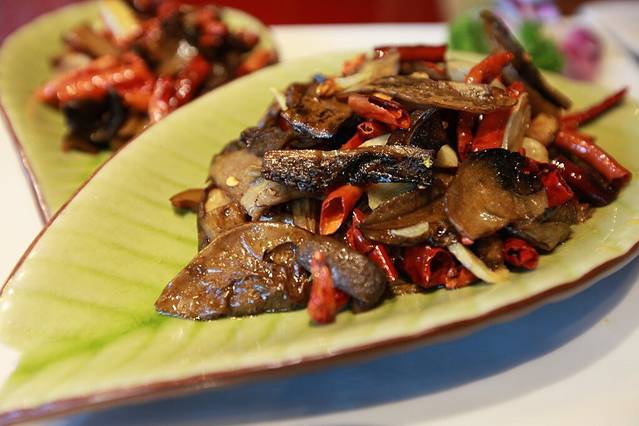 福照楼汽锅鸡·云南特色菜(火车站锦江店)