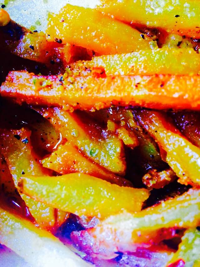 Dino's Famous Chicken