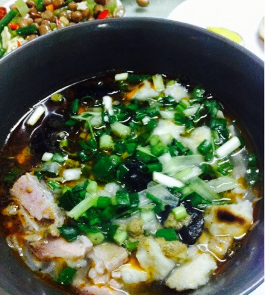 天发芽何记葫芦头泡馍(报恩寺街店)