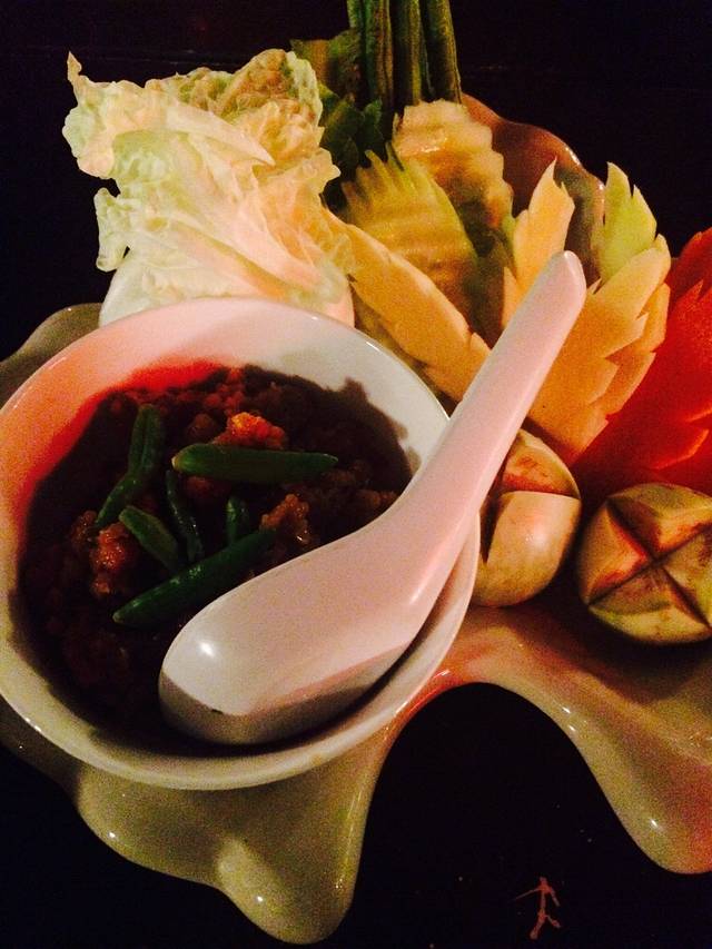 Khin Lom Chom Sa Phan