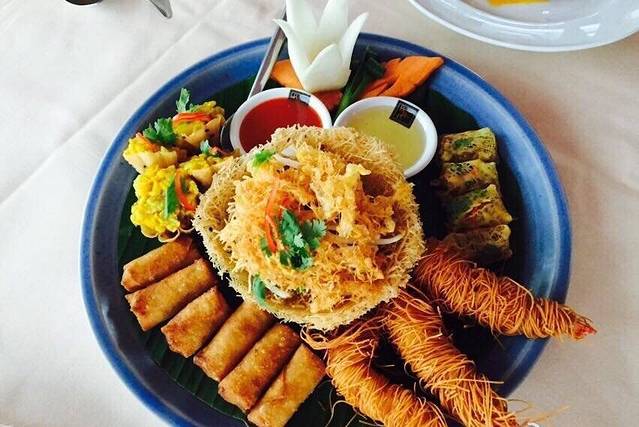 The Riverside Bar & Restaurant