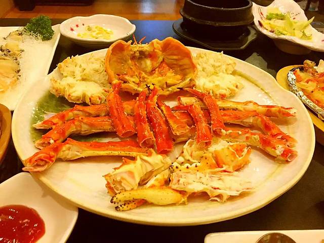 满满帝王蟹