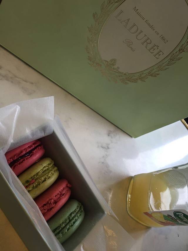 Ladurée（香榭丽舍大街店）