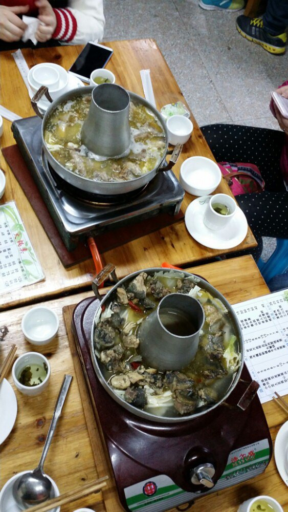 木和腊排骨火锅