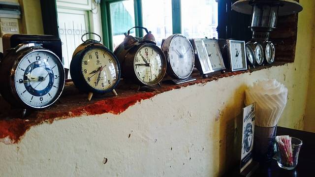 One Chun Cafe & Restaurant