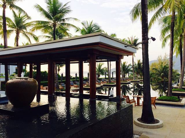 SILK Restaurant & Bar