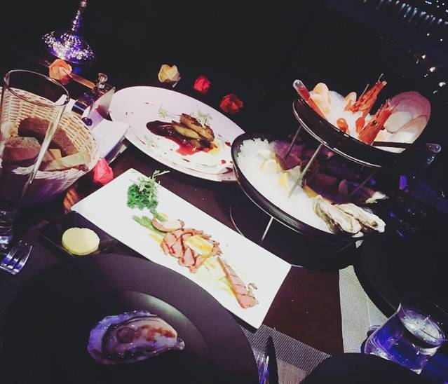 青岛海尔洲际酒店·VENU+海景酒廊