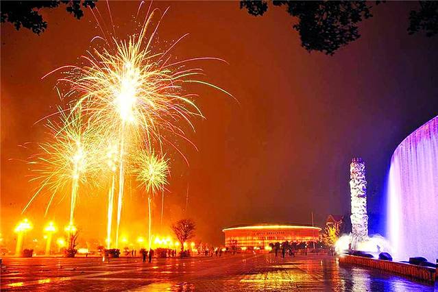 梅县区人民广场