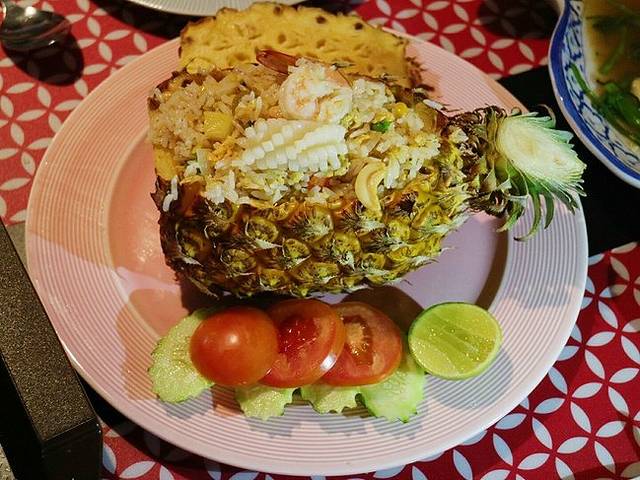 唐人街平价海鲜餐厅