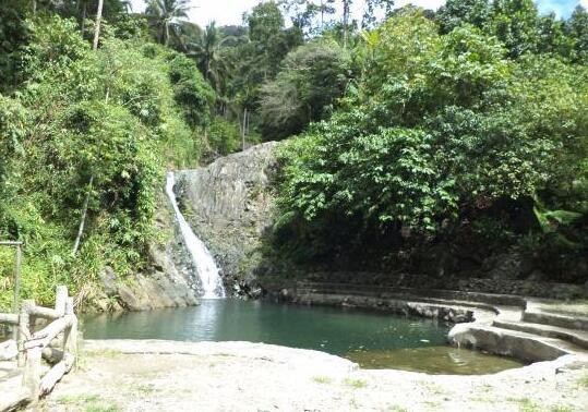 Pulangbato Falls