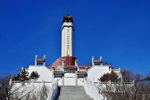 狼牙山五勇士纪念塔