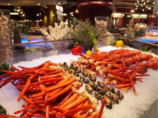 四海一家自助餐(益田假日广场店)