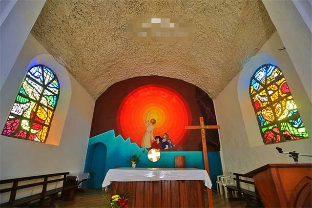 火山熔岩圣母教堂