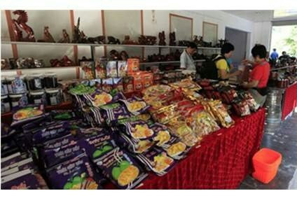 本地人越南特产(珍珠湾海景酒店东南)