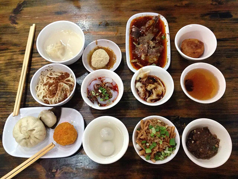 龙抄手(文殊坊店)