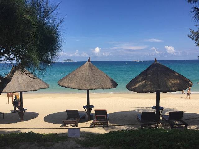 亚龙湾中心广场