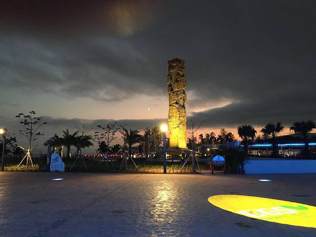 亚龙湾中心广场