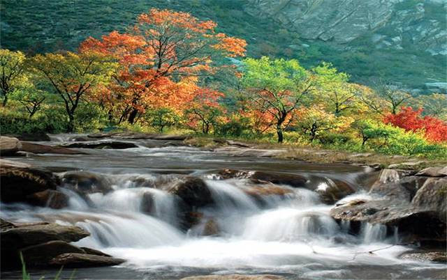 圣水梁九龙湾景区