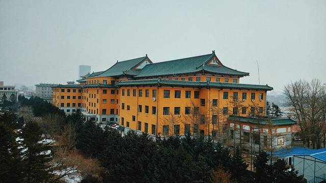 吉林大学-地质博物馆