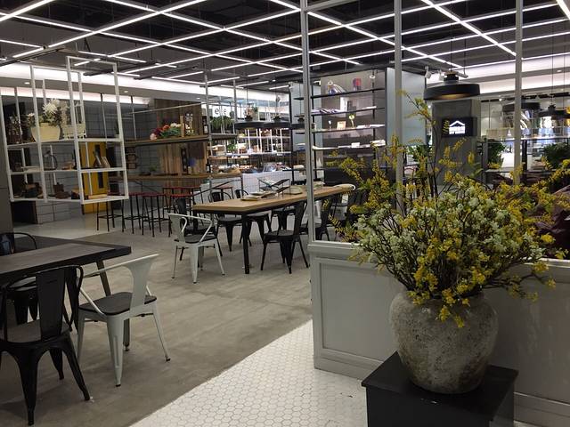 T12时尚购物中心