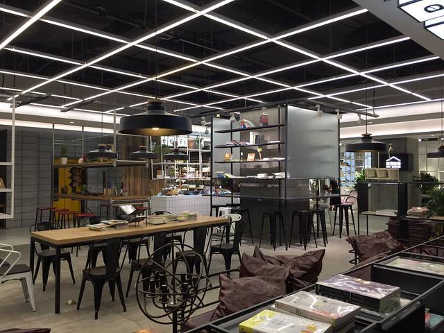 T12时尚购物中心