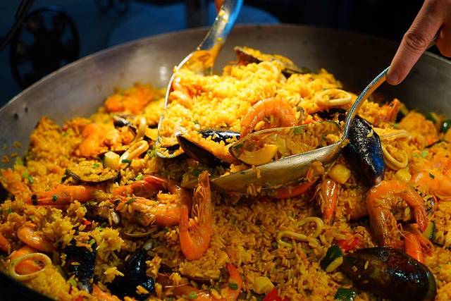 广州塔璇玑地中海自助旋转餐厅