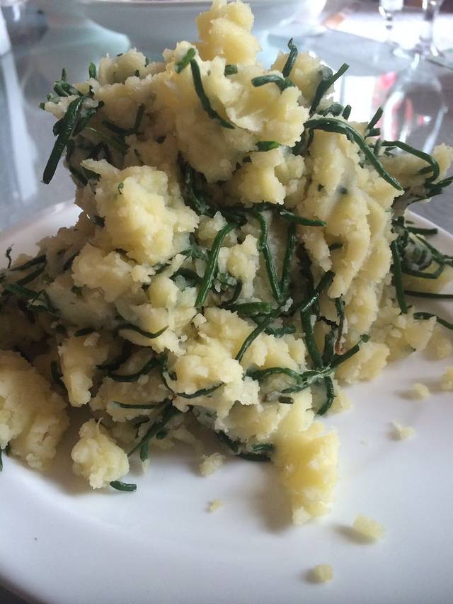 半亩地莜面大王(加利大厦店)