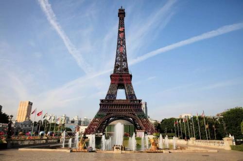 埃菲尔铁塔
