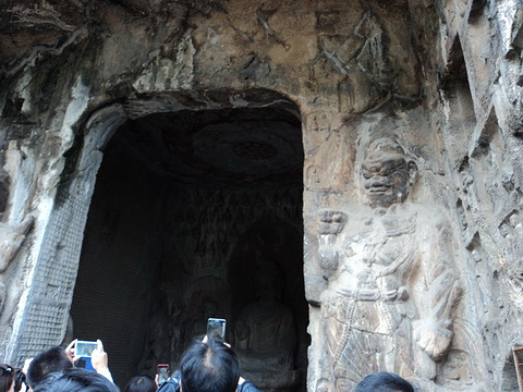 龙门西山石窟-莲花洞旅游景点图片