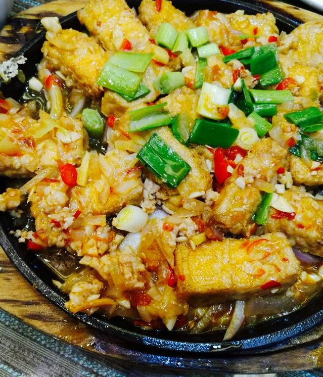 自游人特色美食一楼