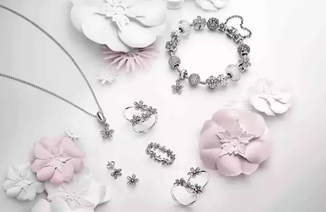 周生生(荃湾店)