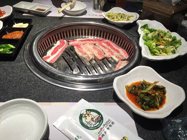 炭吧炉韩式烤肉专营店