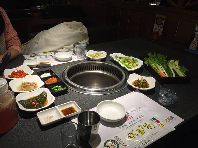 炭吧炉韩式烤肉专营店