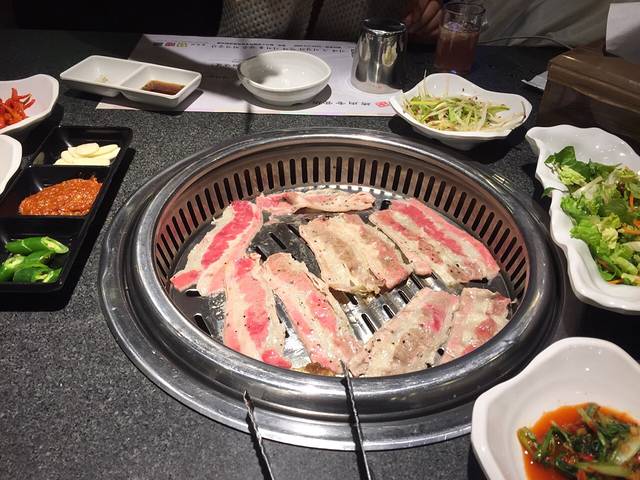 炭吧炉韩式烤肉专营店