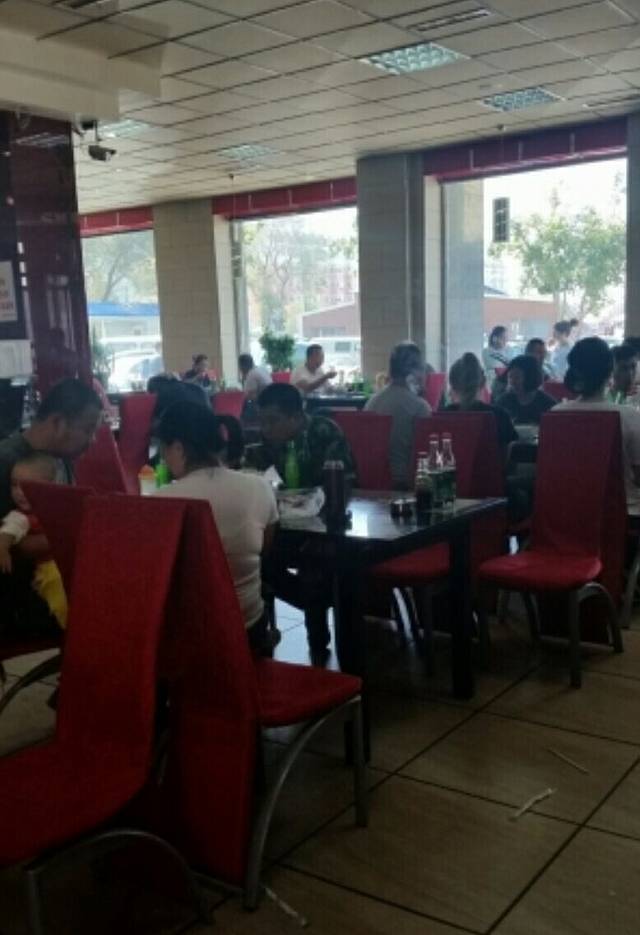 十二忠手拉面(中华路店)