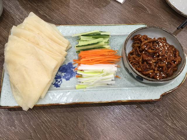 荷花酒家(体育中心店)