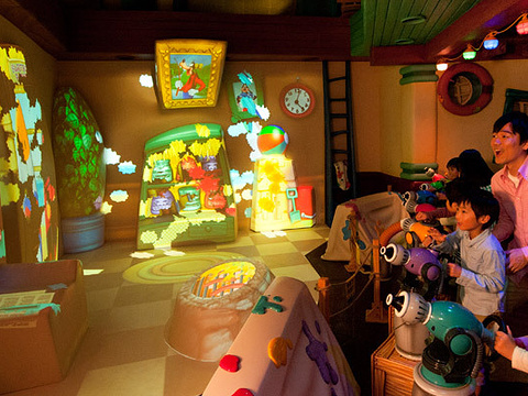 高飞喷漆游戏屋旅游景点图片