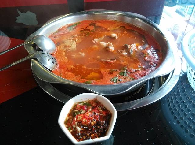 苗家老号酸汤火锅城