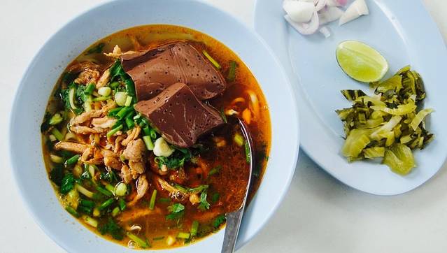 Khao Soi Phor Jai