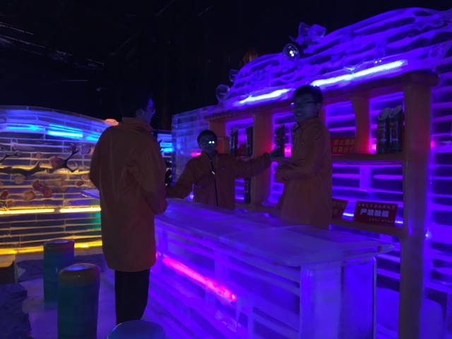 樟木头观音山冰雪世界主题乐园