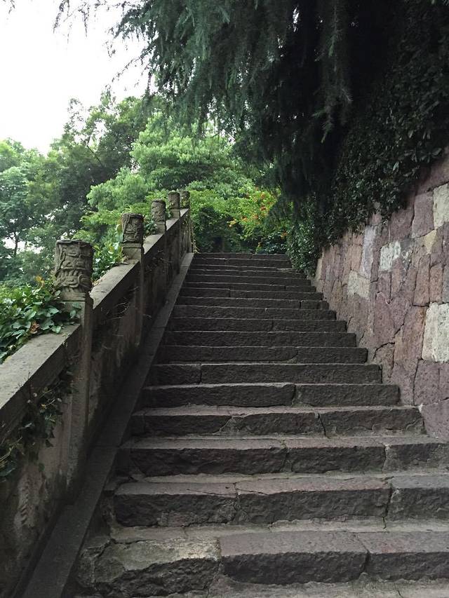 河滨公园(曲园南路)