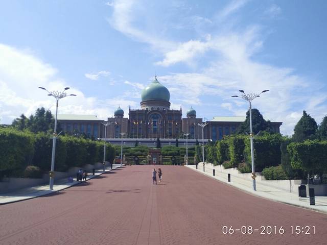 布城国际会展中心