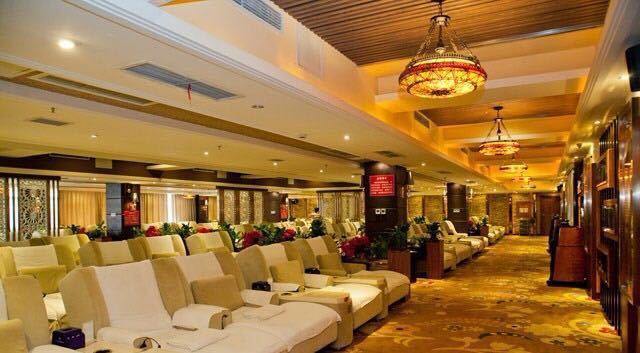 何日君温泉水疗(倪家桥店)