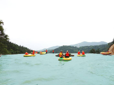 金龙峡漂流